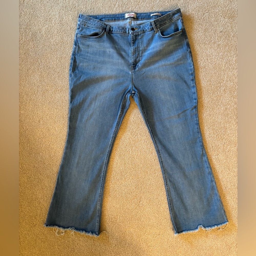 Women’s Wrangler High Rise Kick Flare Jeans Size 20W